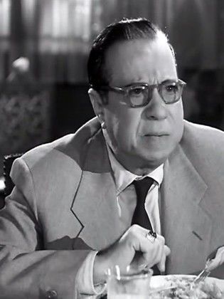شرط غريب لفؤاد شفيق لتصوير مشهد أمام أم كلثوم